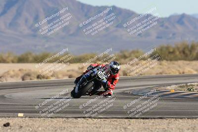 media/Dec-06-2025-CVMA (Sat) [[4a896cc04c]]/Race 8- Formula 40 MW and LW/